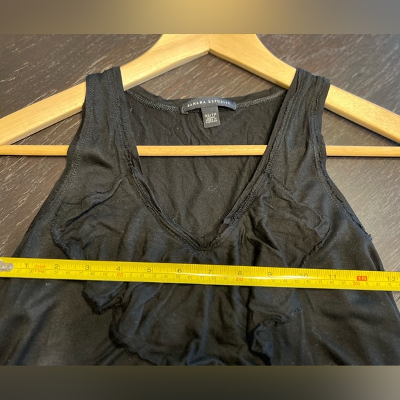 Banana Republic Black Tank - Picture 6 of 6